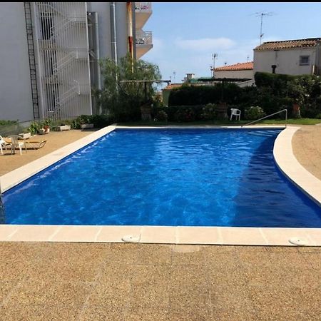 Nice Apartamen Лорет де Мар Екстериор снимка