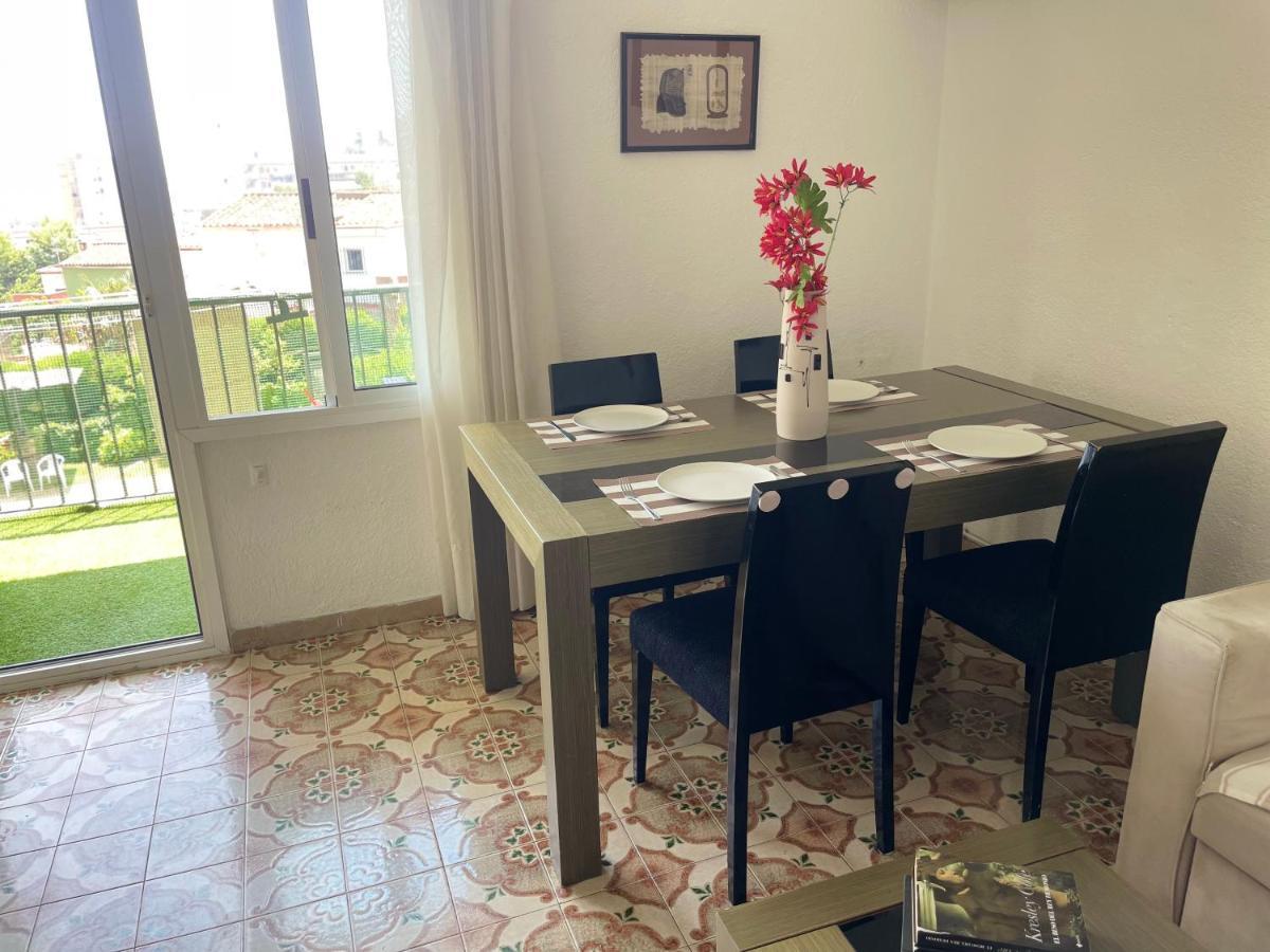 Nice Apartamen Лорет де Мар Екстериор снимка